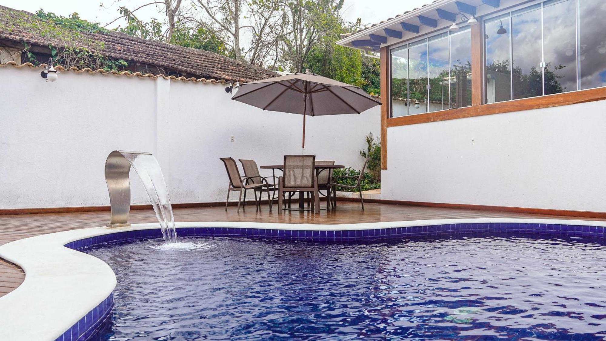 Flat Com Piscina No Centro De *